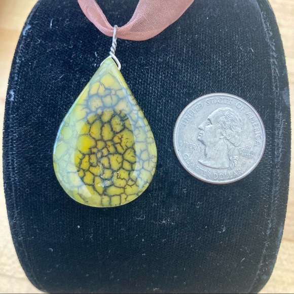 Green and Dark Brown Agate Necklace - Picture 3 of 3